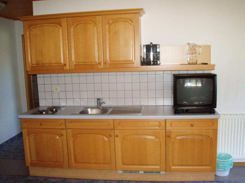 Appartement Pension Grasser Бад Кляйнкирххайм Номер фото