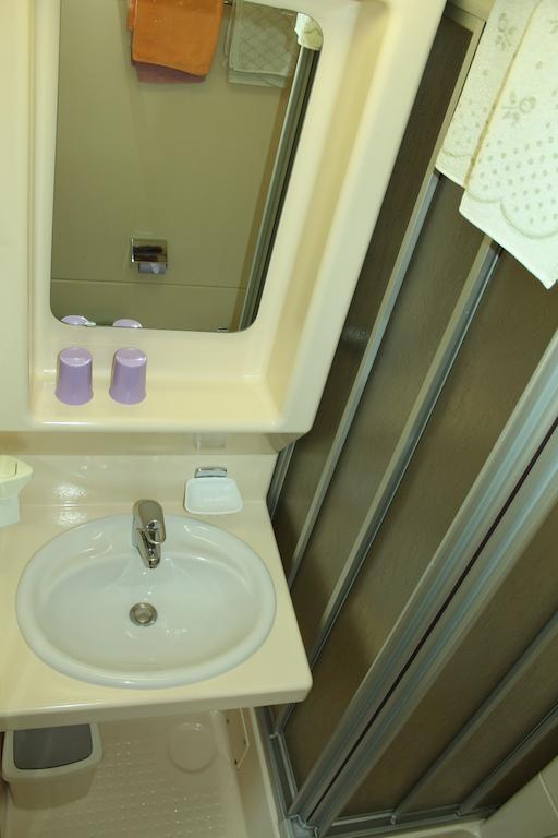 Appartement Pension Grasser Бад Кляйнкирххайм Номер фото